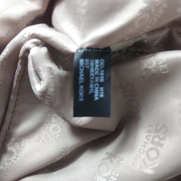 MICHAEL Michael Kors Blush Crossbody #OD-1610 - Picture 6 of 16